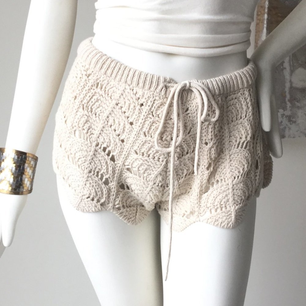 - NEW CHASOR CROCHET SHORTS